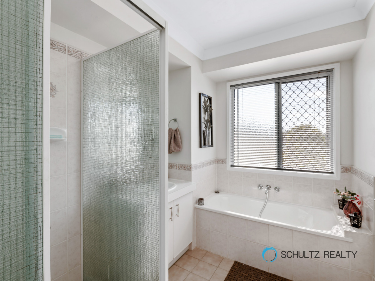 3 Salwood Place, Beenleigh, Australia 4207, 3 Bedrooms Bedrooms, ,2 BathroomsBathrooms,House,Sold,Salwood Place,1186