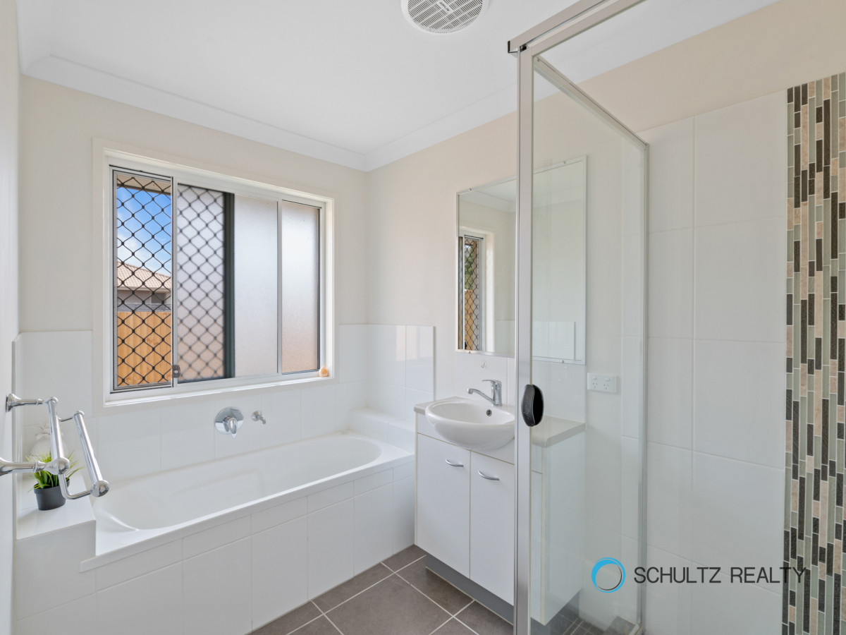 1 Ridgemount Street, Bahrs Scrub, Australia 4207, 4 Bedrooms Bedrooms, ,2 BathroomsBathrooms,House,Sold,Ridgemount Street,1190