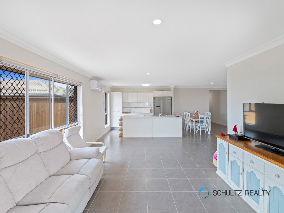 1 Ridgemount Street, Bahrs Scrub, Australia 4207, 4 Bedrooms Bedrooms, ,2 BathroomsBathrooms,House,Sold,Ridgemount Street,1190