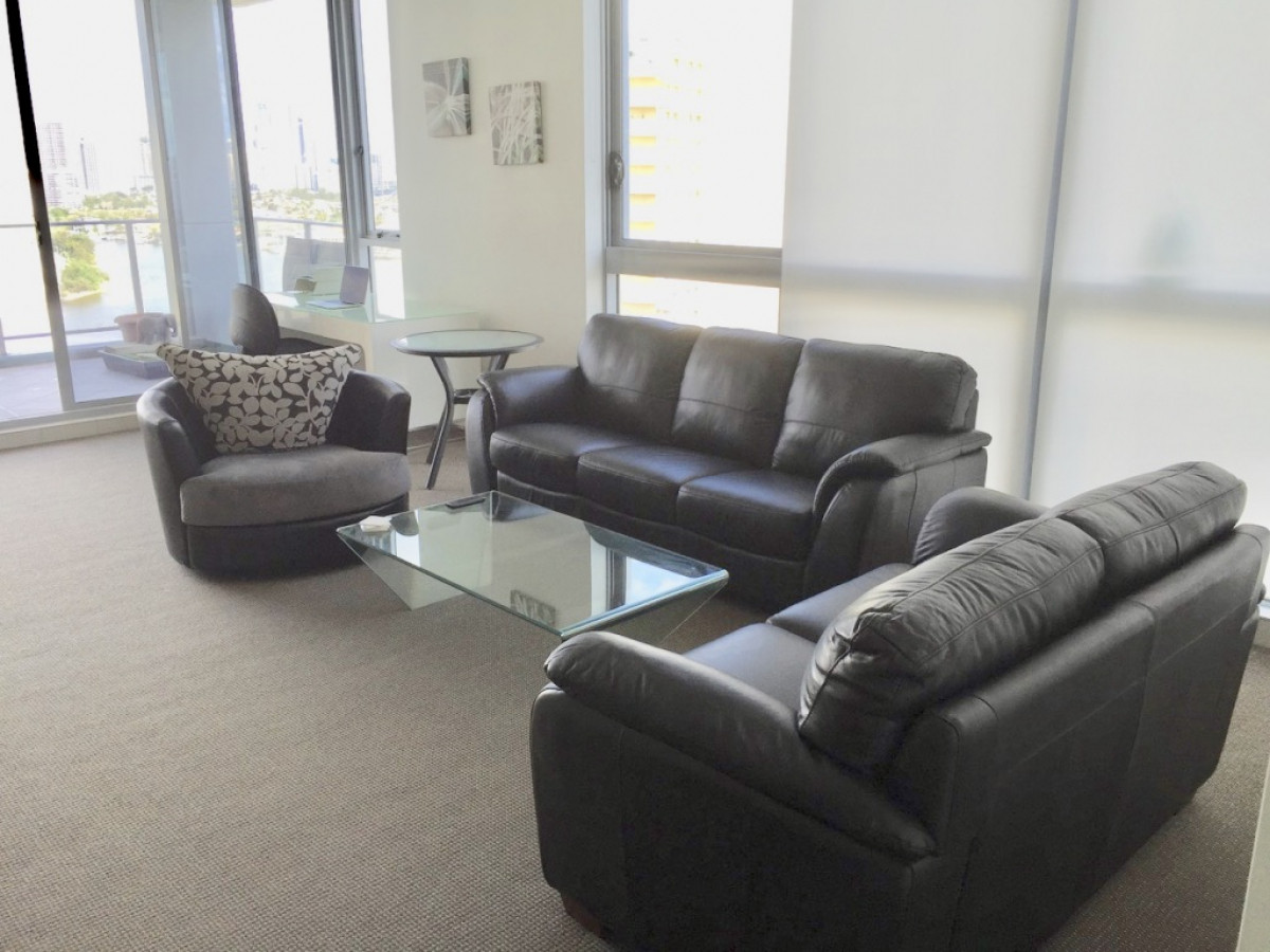 4 Como Crescent, Southport, Australia 4215, 2 Bedrooms Bedrooms, ,2 BathroomsBathrooms,Apartment,For sale,Como Crescent,1192