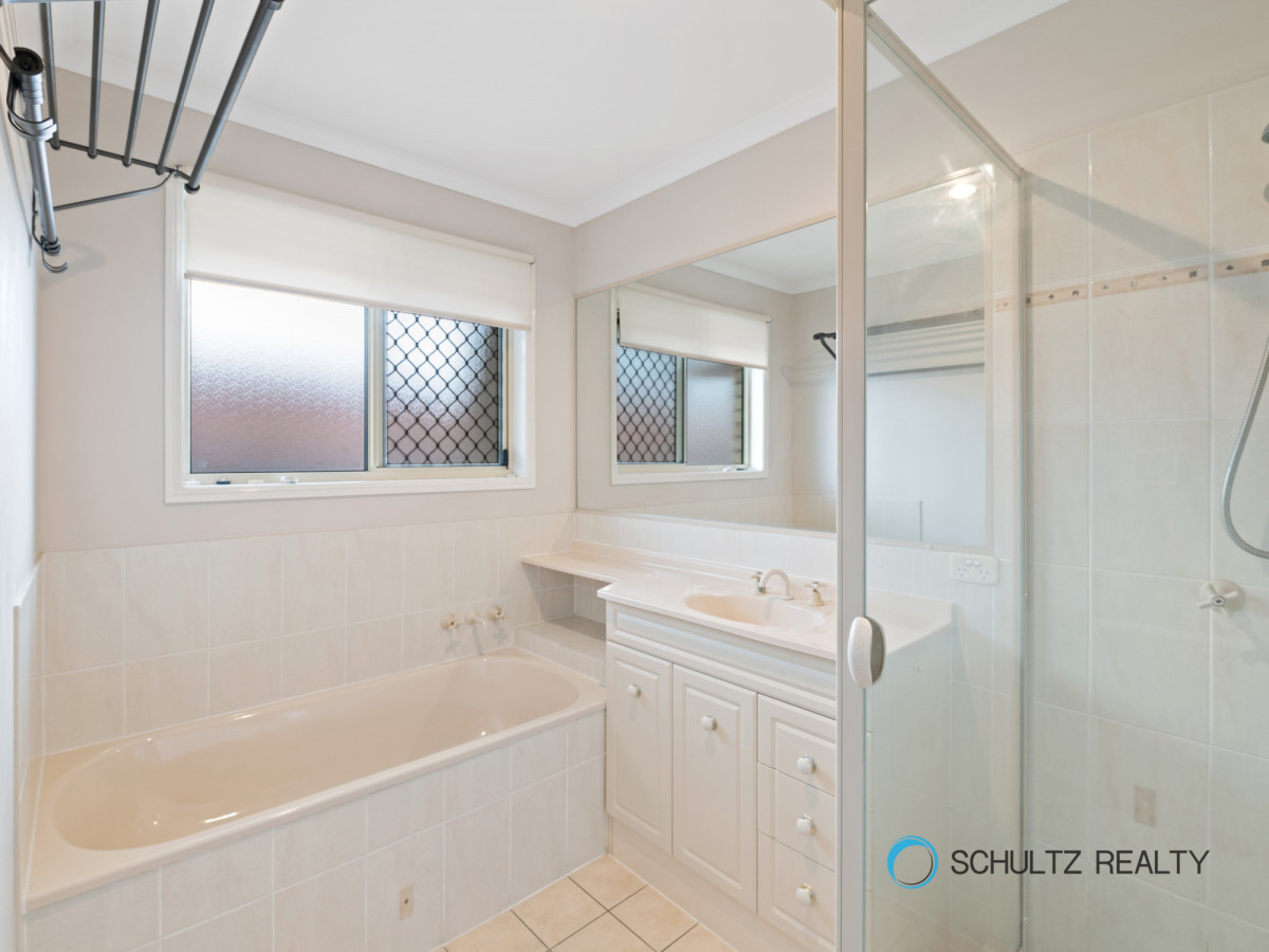 37 Mountain View Crescent, Mount Warren Park, Australia QLD, 4 Bedrooms Bedrooms, ,2 BathroomsBathrooms,House,Sold,Mountain View Crescent,1195