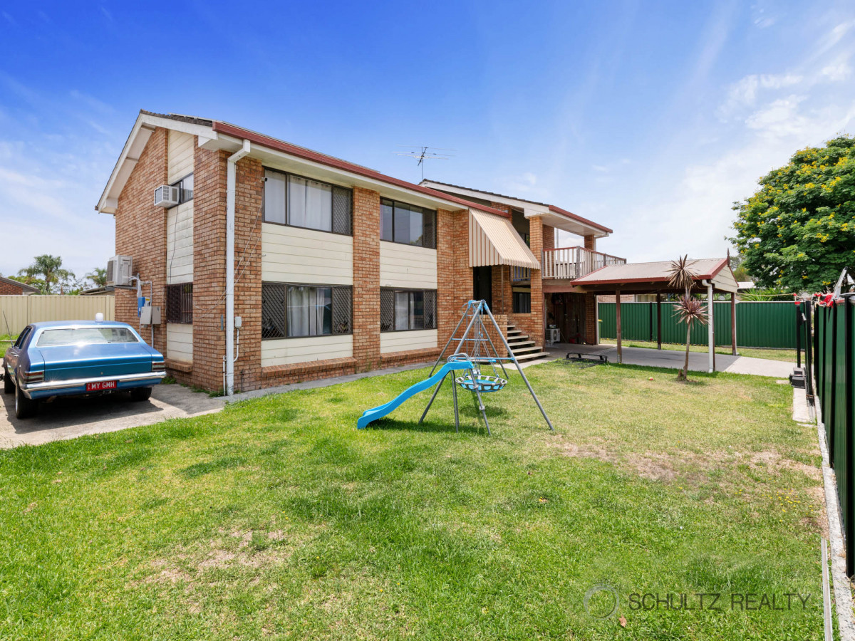 19 Vermont Crescent, Mount Warren Park, Australia 4207, 6 Bedrooms Bedrooms, ,2 BathroomsBathrooms,House,Sold,Vermont Crescent,1197