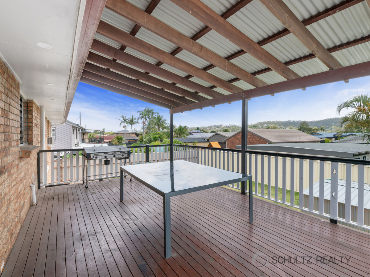 19 Vermont Crescent, Mount Warren Park, Australia 4207, 6 Bedrooms Bedrooms, ,2 BathroomsBathrooms,House,Sold,Vermont Crescent,1197