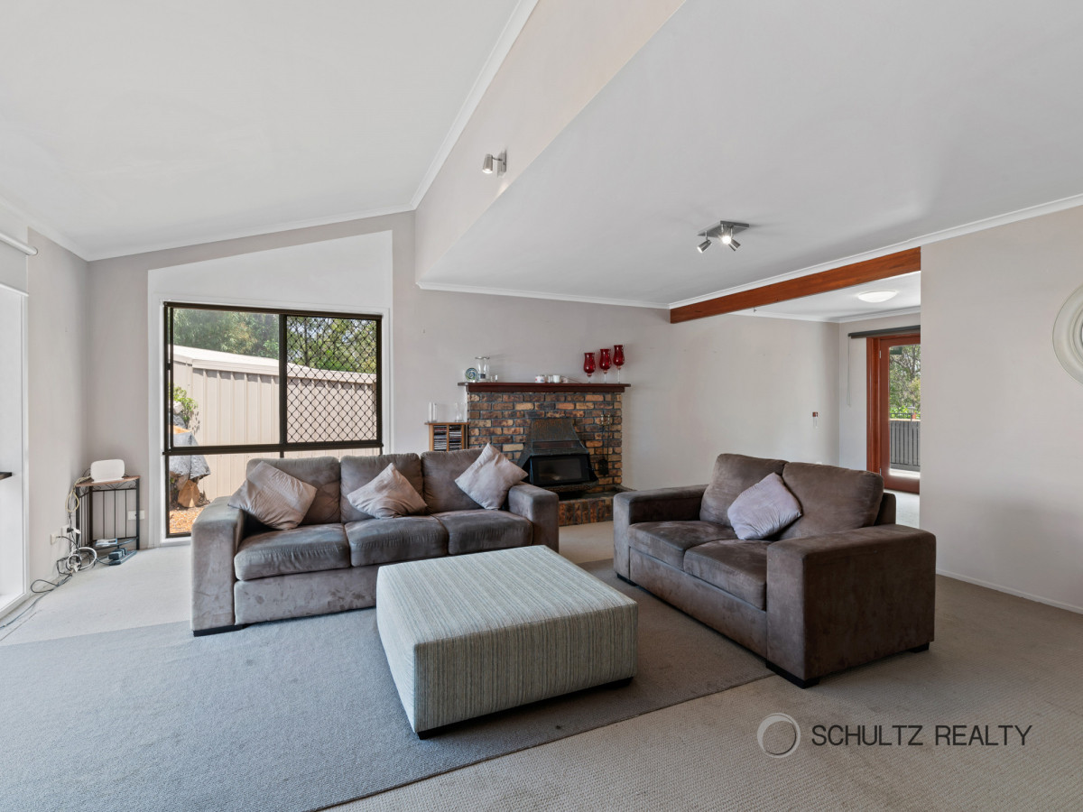 19 Manning Court, Mount Warren Park, Australia 4207, 4 Bedrooms Bedrooms, ,2 BathroomsBathrooms,House,Sold,Manning Court,1202