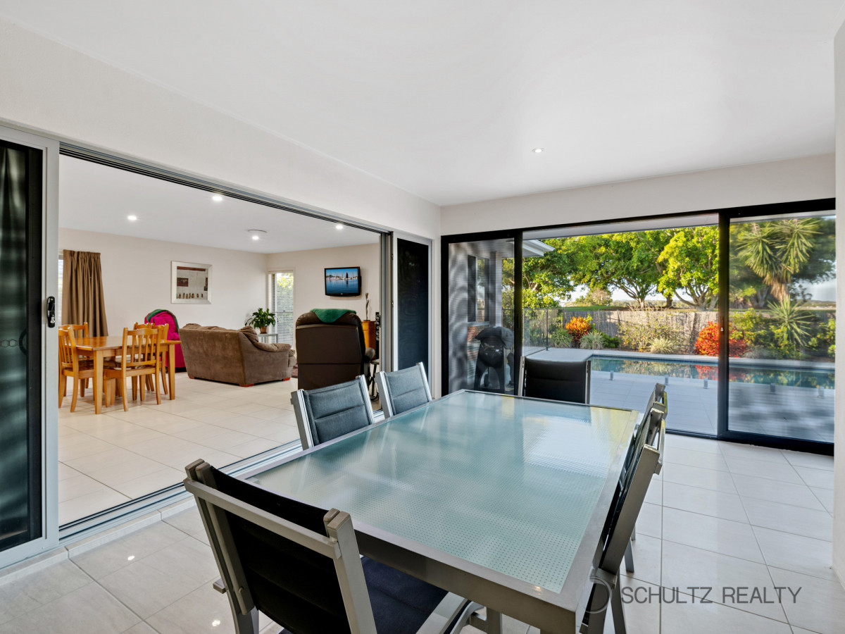 8 Marina Parade, Jacobs Well, Australia 4208, 4 Bedrooms Bedrooms, ,2 BathroomsBathrooms,House,Sold,Marina Parade,1203