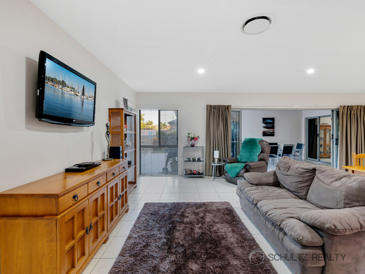8 Marina Parade, Jacobs Well, Australia 4208, 4 Bedrooms Bedrooms, ,2 BathroomsBathrooms,House,Sold,Marina Parade,1203