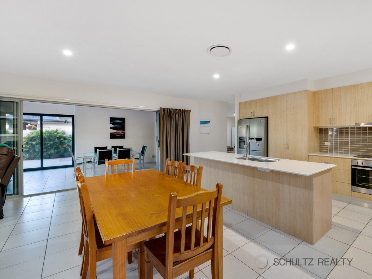 8 Marina Parade, Jacobs Well, Australia 4208, 4 Bedrooms Bedrooms, ,2 BathroomsBathrooms,House,Sold,Marina Parade,1203