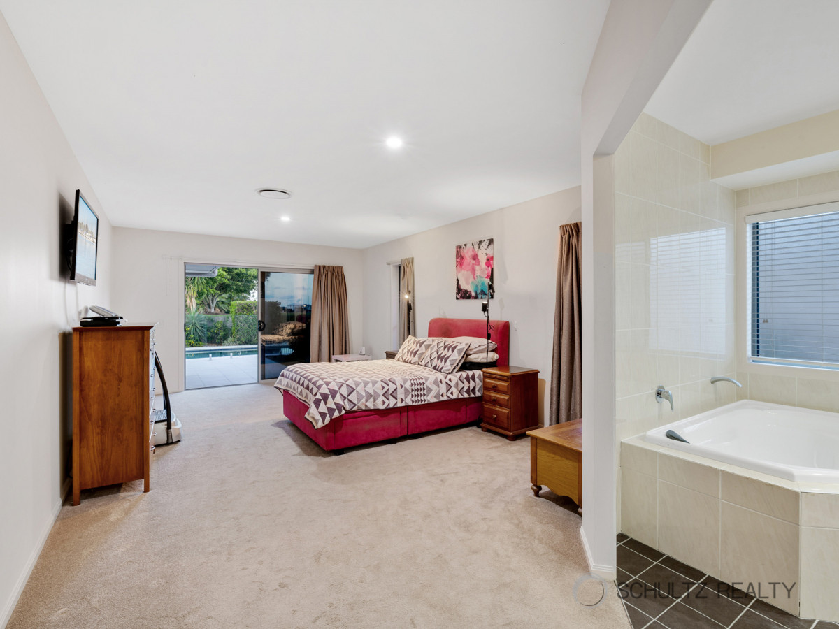 8 Marina Parade, Jacobs Well, Australia 4208, 4 Bedrooms Bedrooms, ,2 BathroomsBathrooms,House,Sold,Marina Parade,1203