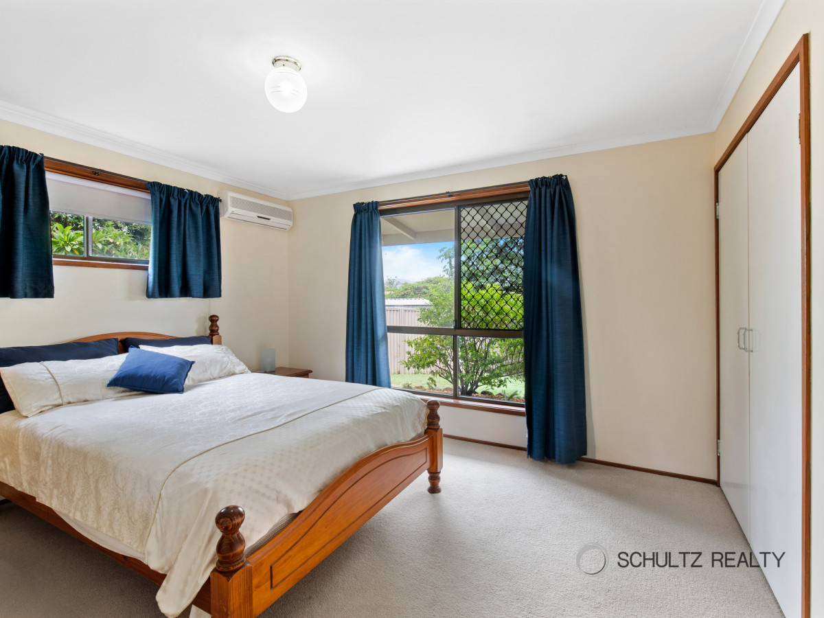 7 Eastwell Court, Mount Warren Park, Australia 4207, 5 Bedrooms Bedrooms, ,2 BathroomsBathrooms,House,Sold,Eastwell Court,1204