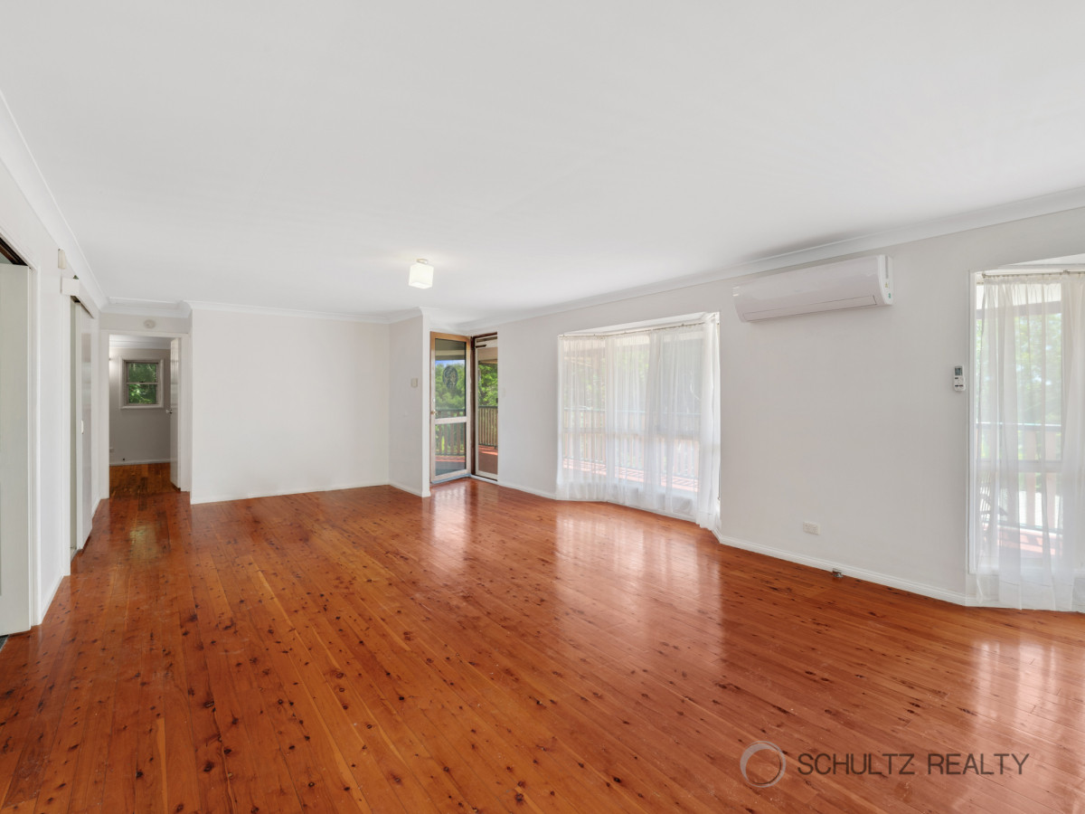 9 Lyn Court, Mount Warren Park, Australia 4207, 4 Bedrooms Bedrooms, ,2 BathroomsBathrooms,House,Sold,Lyn Court,1207