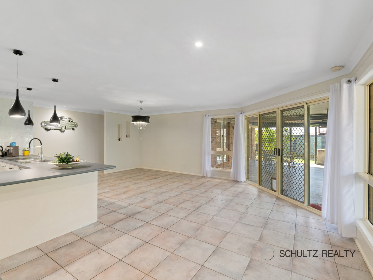 15 Shona Court, Mount Warren Park, Australia 4207, 4 Bedrooms Bedrooms, ,2 BathroomsBathrooms,House,Sold,Shona Court,1206