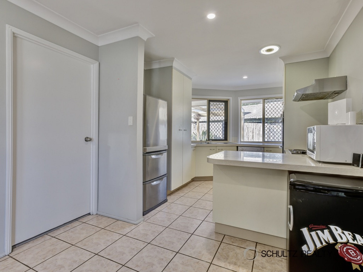 78 Kaiser Drive, Windaroo, Australia 4207, 3 Bedrooms Bedrooms, ,1 BathroomBathrooms,House,Sold,Kaiser Drive,1208