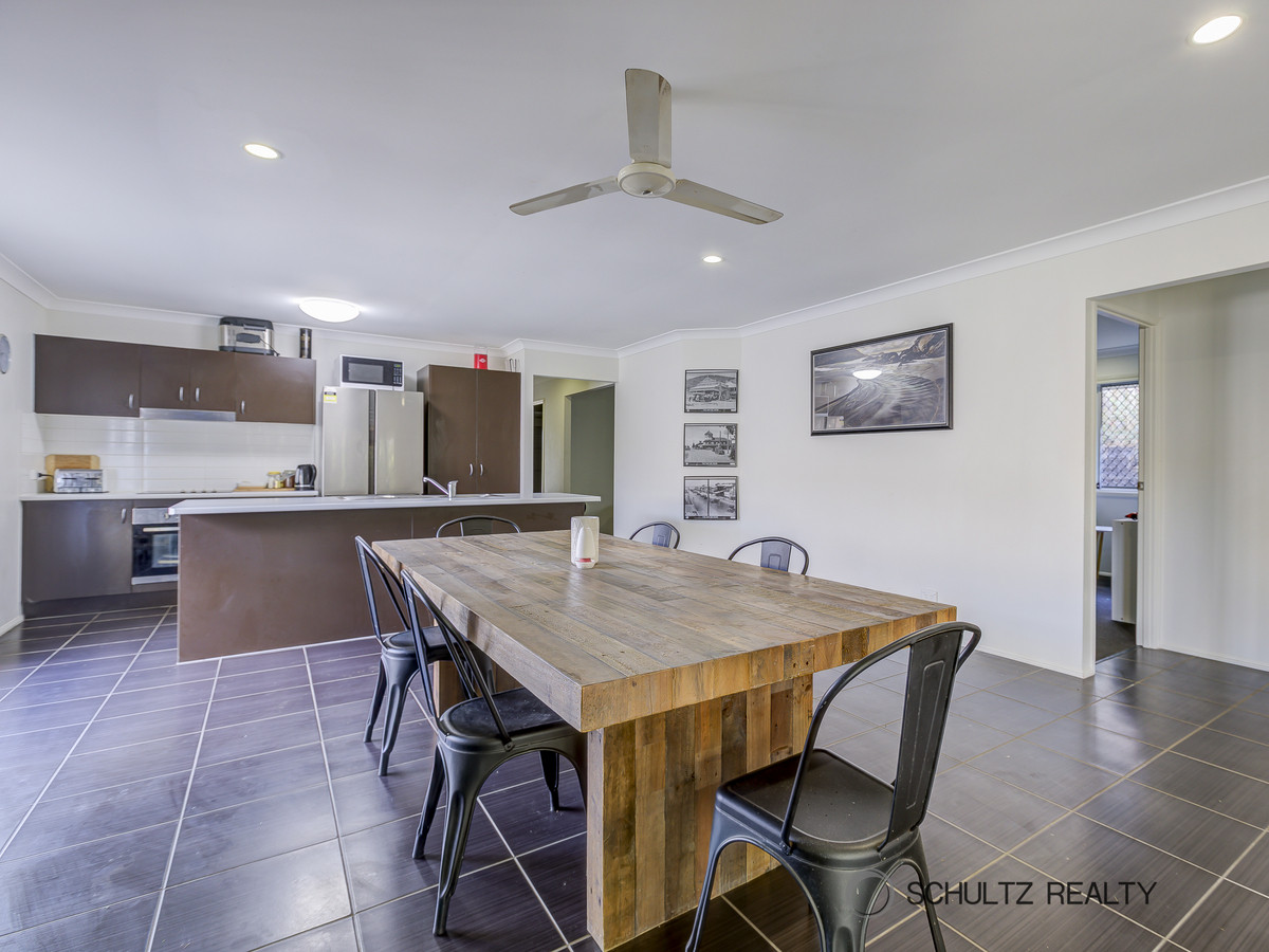 29 Skyline Circuit, Bahrs Scrub, Australia 4207, 4 Bedrooms Bedrooms, ,2 BathroomsBathrooms,House,Sold,Skyline Circuit,1214