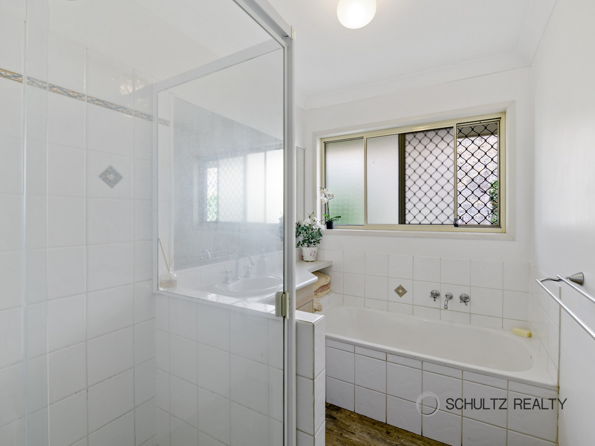 5 Kerwin Court, Mount Warren Park, Australia 4207, 4 Bedrooms Bedrooms, ,2 BathroomsBathrooms,House,Sold,Kerwin Court,1219