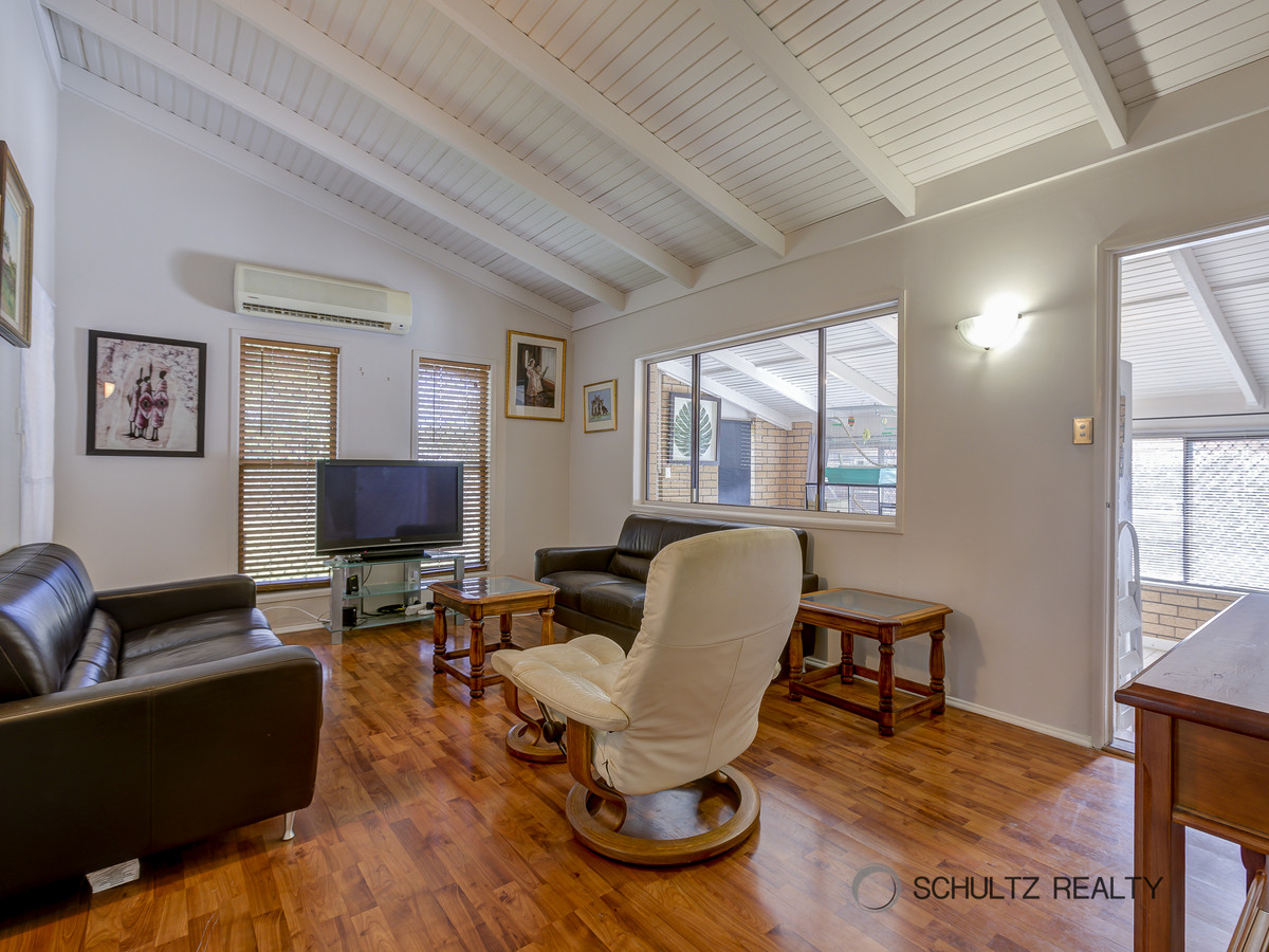 8 Cahors Court, Mount Warren Park, Australia 4207, 3 Bedrooms Bedrooms, ,1 BathroomBathrooms,House,Sold,Cahors Court,1221