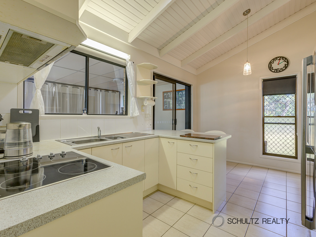 8 Cahors Court, Mount Warren Park, Australia 4207, 3 Bedrooms Bedrooms, ,1 BathroomBathrooms,House,Sold,Cahors Court,1221