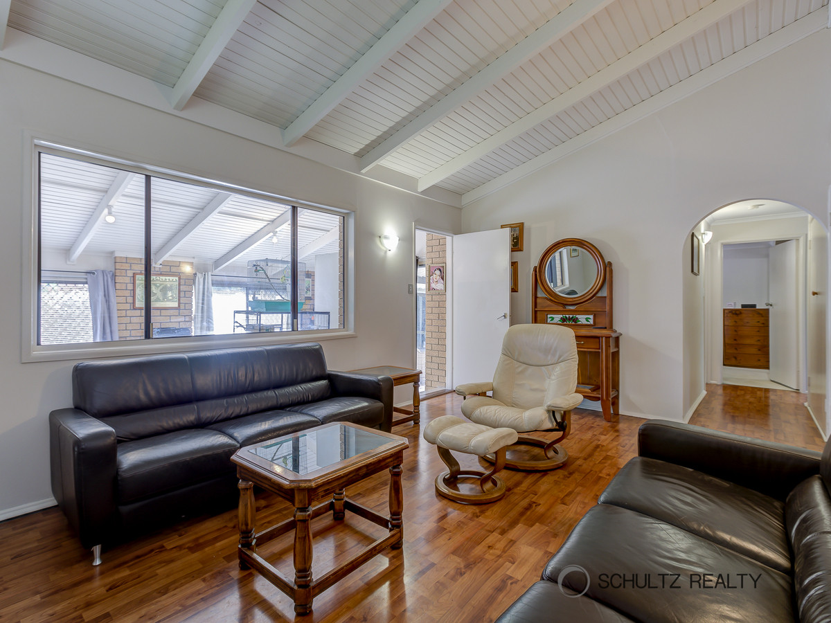 8 Cahors Court, Mount Warren Park, Australia 4207, 3 Bedrooms Bedrooms, ,1 BathroomBathrooms,House,Sold,Cahors Court,1221