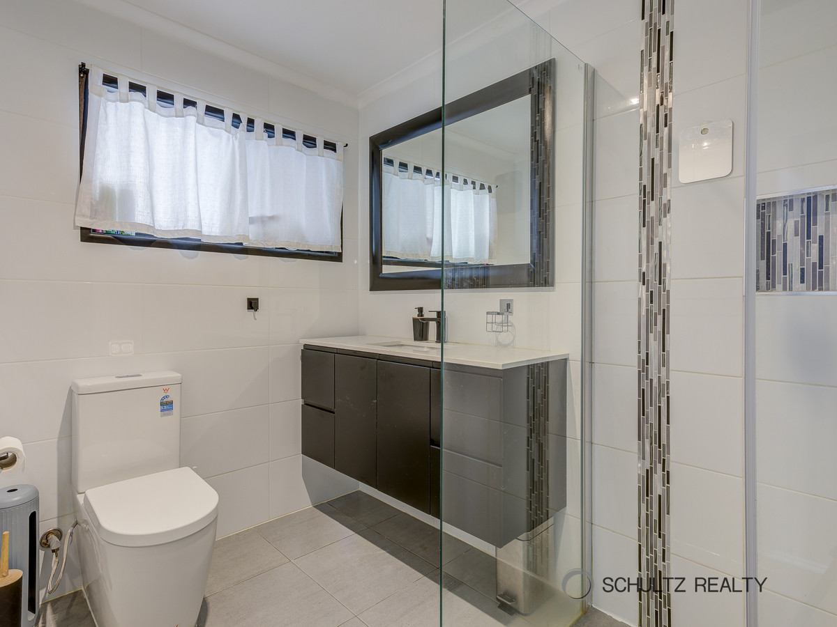 8 Cahors Court, Mount Warren Park, Australia 4207, 3 Bedrooms Bedrooms, ,1 BathroomBathrooms,House,Sold,Cahors Court,1221