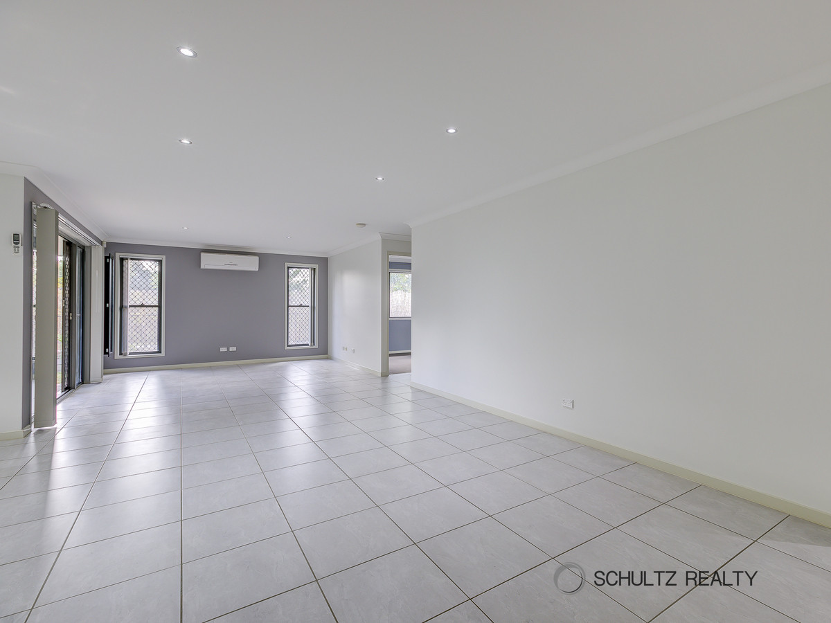 10 Winterpeak Close, Yarrabilba, Australia 4207, 3 Bedrooms Bedrooms, ,2 BathroomsBathrooms,House,Sold,Winterpeak Close,1227