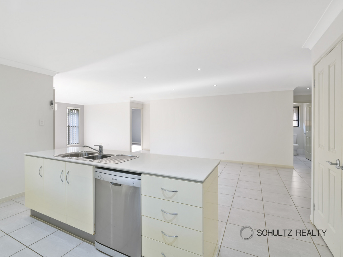 10 Winterpeak Close, Yarrabilba, Australia 4207, 3 Bedrooms Bedrooms, ,2 BathroomsBathrooms,House,Sold,Winterpeak Close,1227