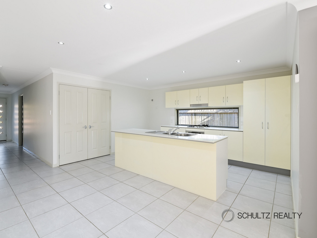 10 Winterpeak Close, Yarrabilba, Australia 4207, 3 Bedrooms Bedrooms, ,2 BathroomsBathrooms,House,Sold,Winterpeak Close,1227