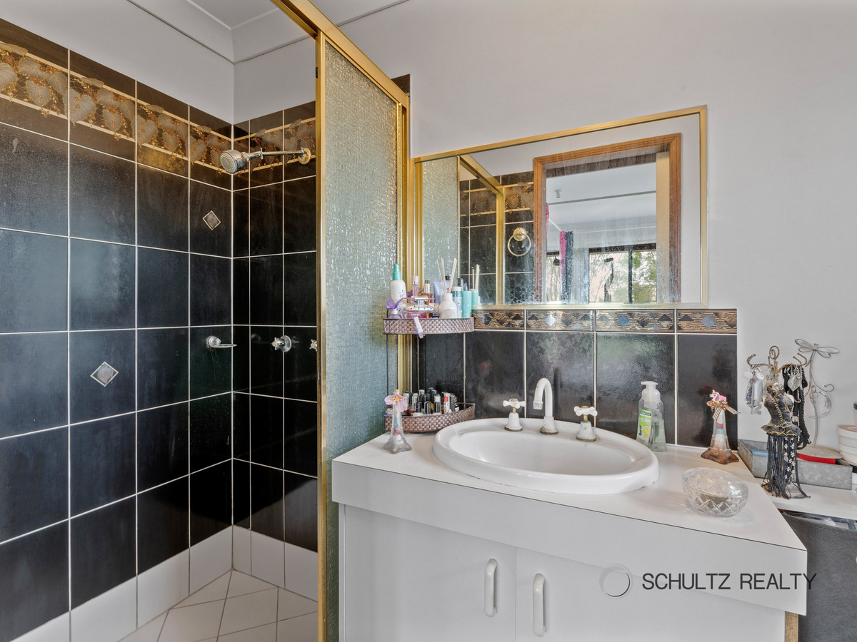 23 Leighton Drive, Edens Landing, Australia 4207, 4 Bedrooms Bedrooms, ,2 BathroomsBathrooms,House,Sold,Leighton Drive,1229