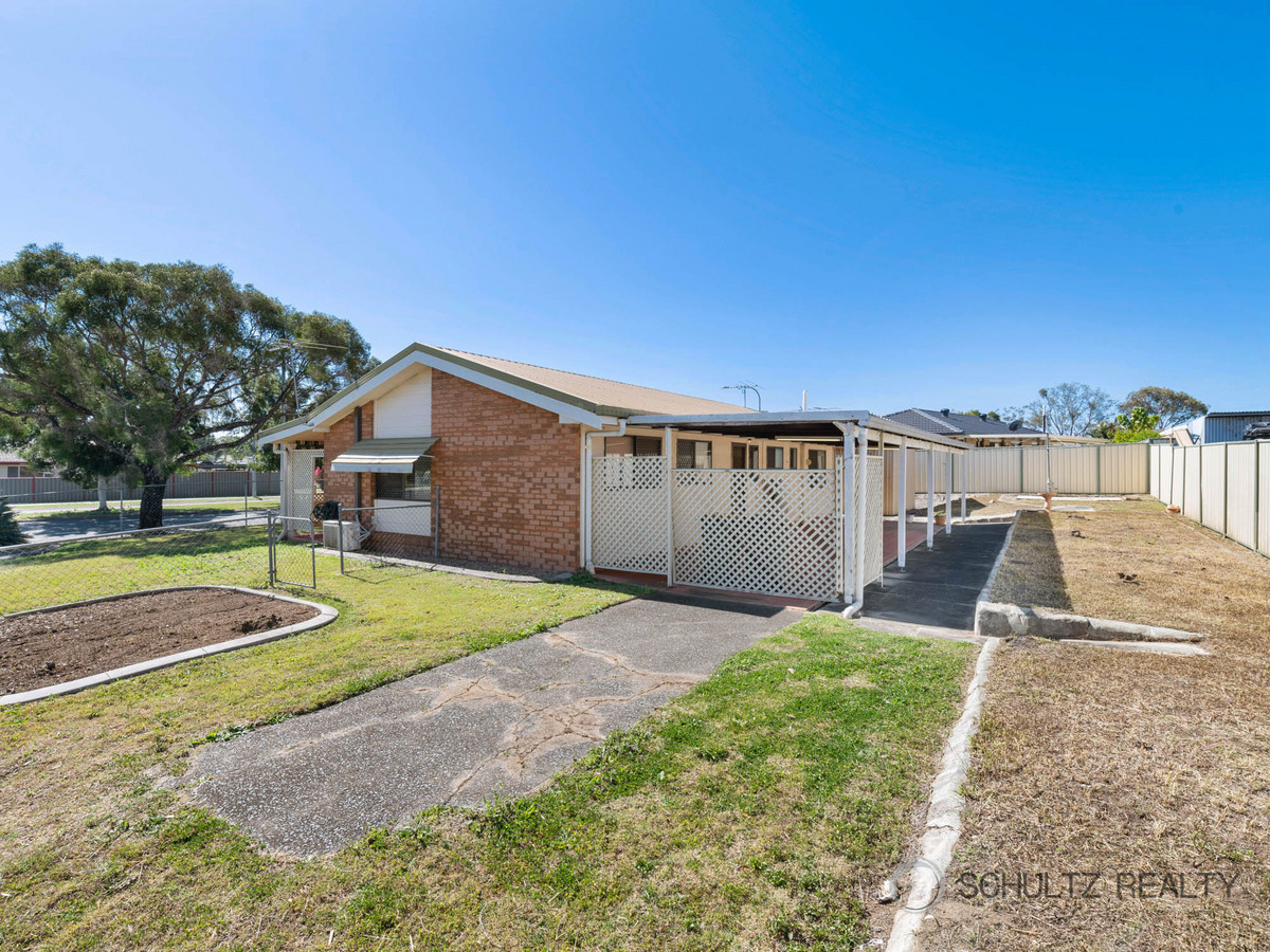32 Rochester Drive, Mount Warren Park, Australia 4207, 3 Bedrooms Bedrooms, ,1 BathroomBathrooms,House,Sold,Rochester Drive,1244