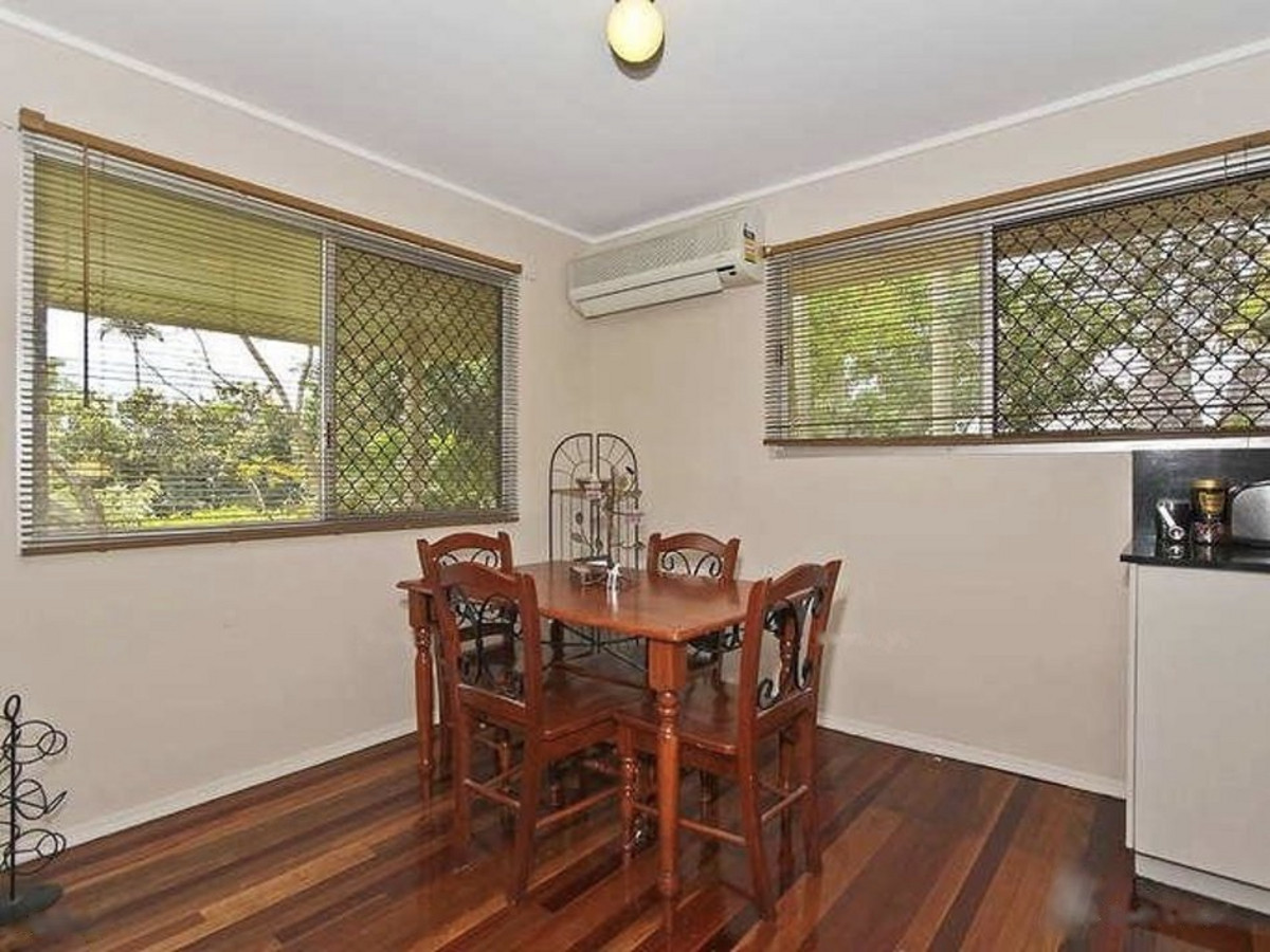 4 Solar Street, Beenleigh, Australia 4207, 5 Bedrooms Bedrooms, ,2 BathroomsBathrooms,House,For sale,Solar Street,1247