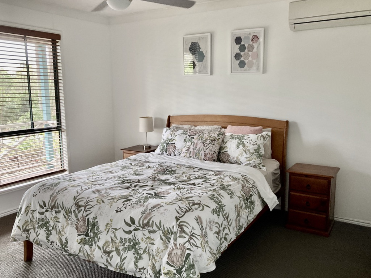 10-12 Hillview Crescent, Bahrs Scrub, Australia 4207, 4 Bedrooms Bedrooms, ,2 BathroomsBathrooms,House,For sale,Hillview Crescent,1249