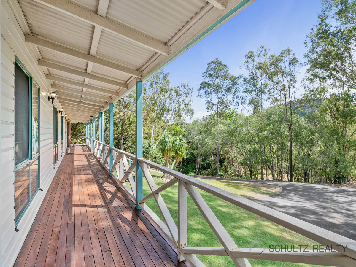 10-12 Hillview Crescent, Bahrs Scrub, Australia 4207, 4 Bedrooms Bedrooms, ,2 BathroomsBathrooms,House,For sale,Hillview Crescent,1249