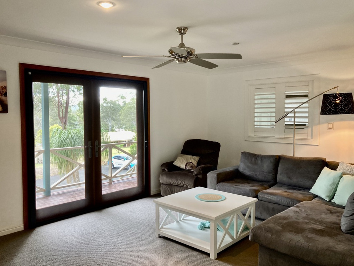 10-12 Hillview Crescent, Bahrs Scrub, Australia 4207, 4 Bedrooms Bedrooms, ,2 BathroomsBathrooms,House,For sale,Hillview Crescent,1249