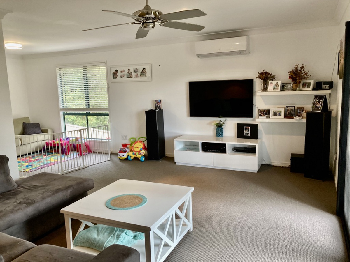 10-12 Hillview Crescent, Bahrs Scrub, Australia 4207, 4 Bedrooms Bedrooms, ,2 BathroomsBathrooms,House,For sale,Hillview Crescent,1249