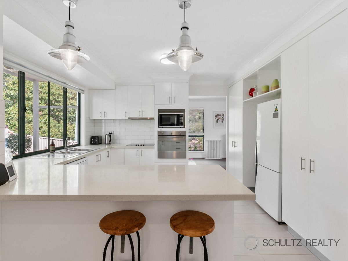 10-12 Hillview Crescent, Bahrs Scrub, Australia 4207, 4 Bedrooms Bedrooms, ,2 BathroomsBathrooms,House,For sale,Hillview Crescent,1249