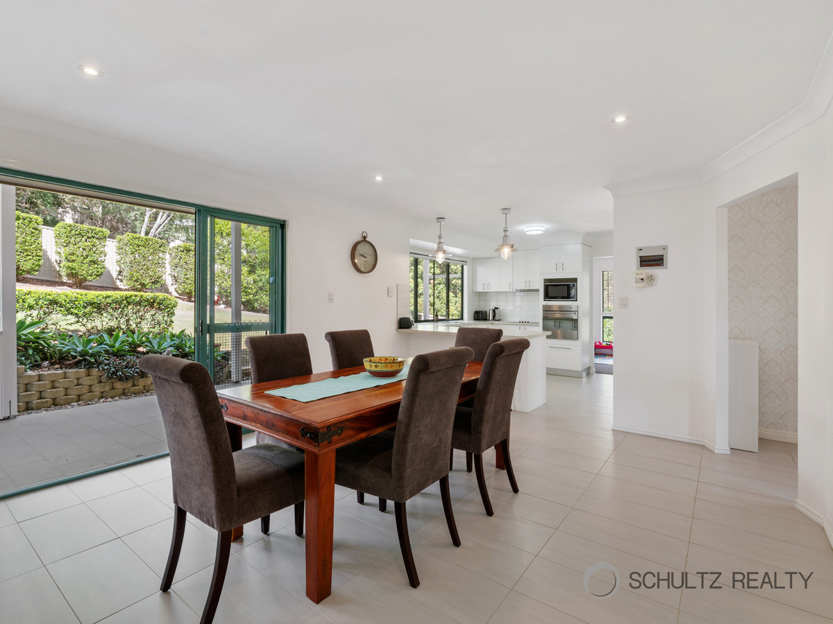 10-12 Hillview Crescent, Bahrs Scrub, Australia 4207, 4 Bedrooms Bedrooms, ,2 BathroomsBathrooms,House,For sale,Hillview Crescent,1249