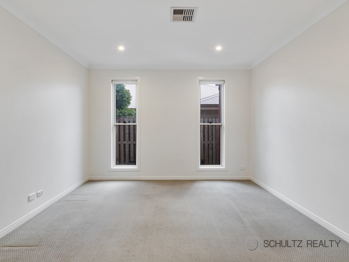 4 Vantage Lane, Yarrabilba, Australia 4207, 4 Bedrooms Bedrooms, ,2 BathroomsBathrooms,House,Sold,Vantage Lane,1251