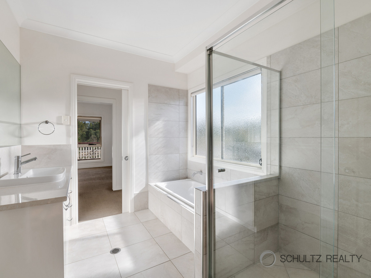 4 Vantage Lane, Yarrabilba, Australia 4207, 4 Bedrooms Bedrooms, ,2 BathroomsBathrooms,House,Sold,Vantage Lane,1251