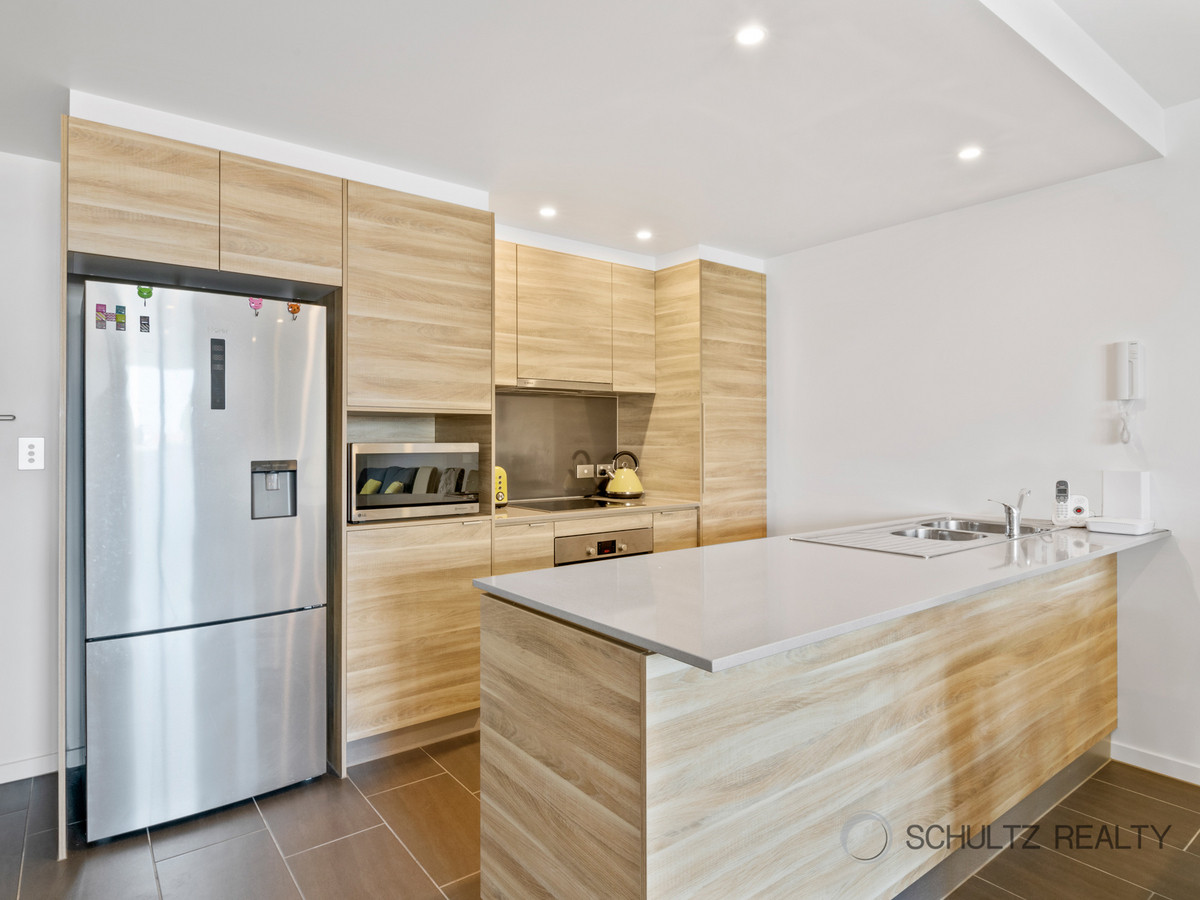 91 High Street, Southport, Australia 4215, 2 Bedrooms Bedrooms, ,2 BathroomsBathrooms,Apartment,Sold,High Street,1258