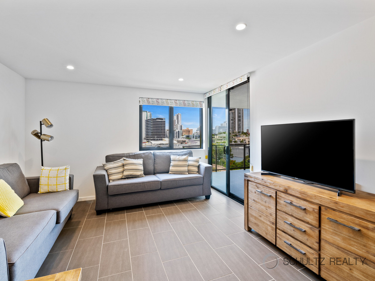 91 High Street, Southport, Australia 4215, 2 Bedrooms Bedrooms, ,2 BathroomsBathrooms,Apartment,Sold,High Street,1258