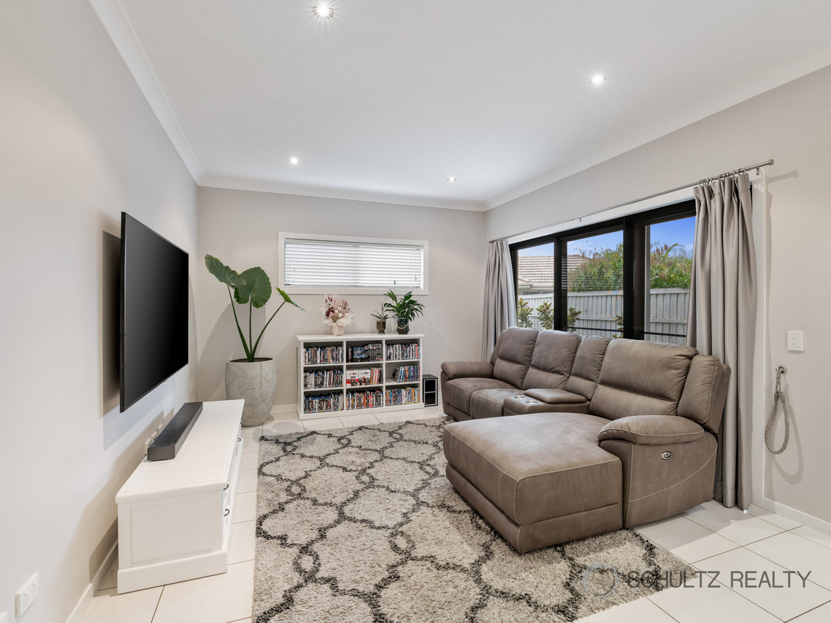 12 Galley Road, Hope Island, Australia 4212, 4 Bedrooms Bedrooms, ,2 BathroomsBathrooms,House,Sold,Galley Road,1257