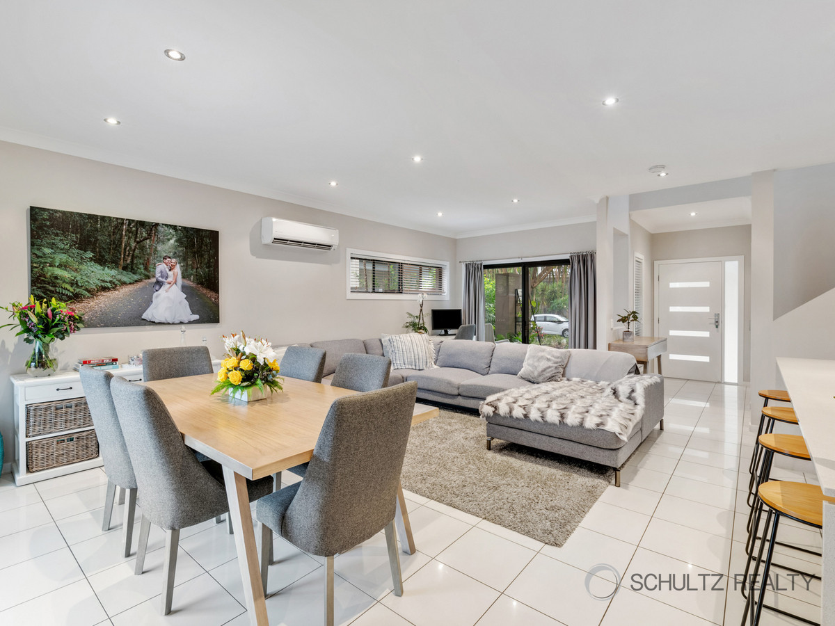 12 Galley Road, Hope Island, Australia 4212, 4 Bedrooms Bedrooms, ,2 BathroomsBathrooms,House,Sold,Galley Road,1257