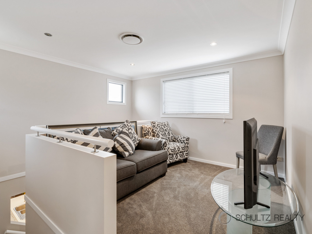 12 Galley Road, Hope Island, Australia 4212, 4 Bedrooms Bedrooms, ,2 BathroomsBathrooms,House,Sold,Galley Road,1257