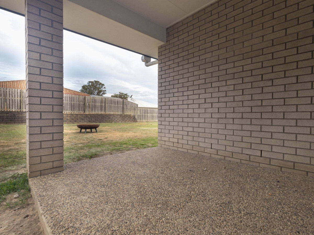 7 Skyline Circuit, Bahrs Scrub, Australia 4207, 4 Bedrooms Bedrooms, ,2 BathroomsBathrooms,House,For sale,Skyline Circuit,1262