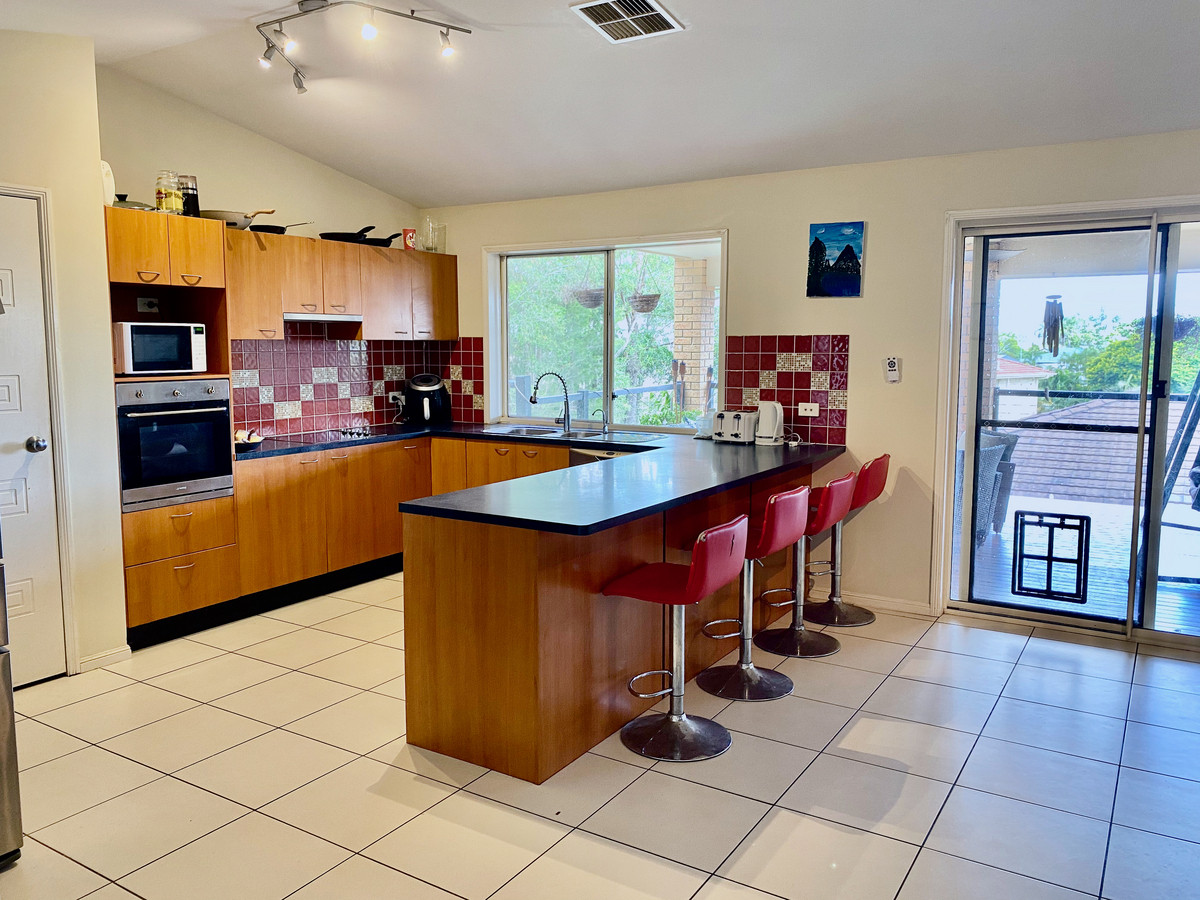 11 Breeze Court, Mount Warren Park, Australia 4207, 5 Bedrooms Bedrooms, ,2 BathroomsBathrooms,House,For sale,Breeze Court,1268