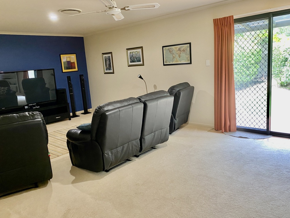 14 Forestglen Crescent, Bahrs Scrub, Australia 4207, 4 Bedrooms Bedrooms, ,2 BathroomsBathrooms,House,For sale,Forestglen Crescent,1269