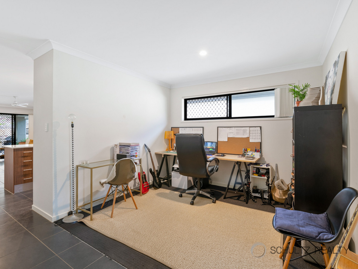 33 Meander Circuit, Holmview, Australia 4207, 4 Bedrooms Bedrooms, ,2 BathroomsBathrooms,House,For sale,Meander Circuit,1273