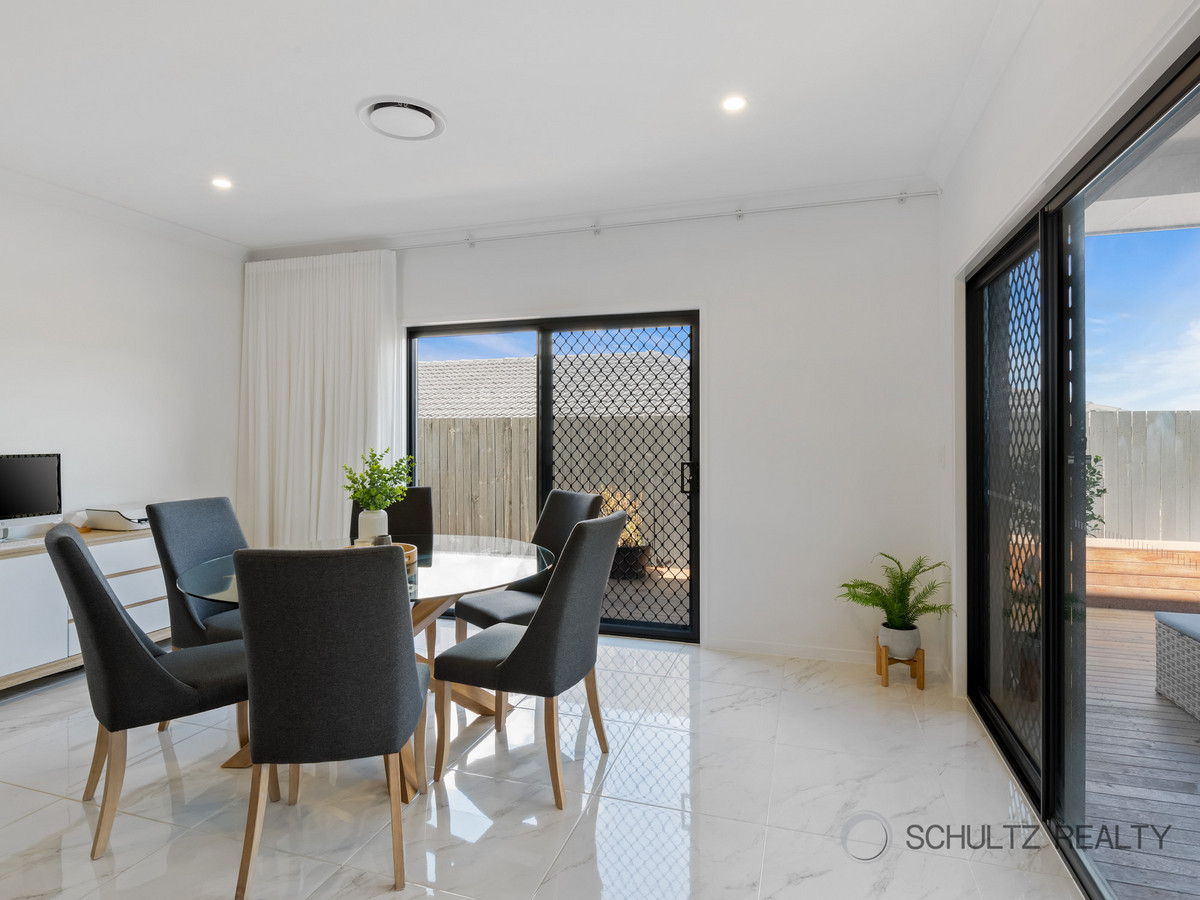 1 Bronzewing Circuit, Bahrs Scrub, Australia 4207, 4 Bedrooms Bedrooms, ,2 BathroomsBathrooms,House,Sold,Bronzewing Circuit,1276