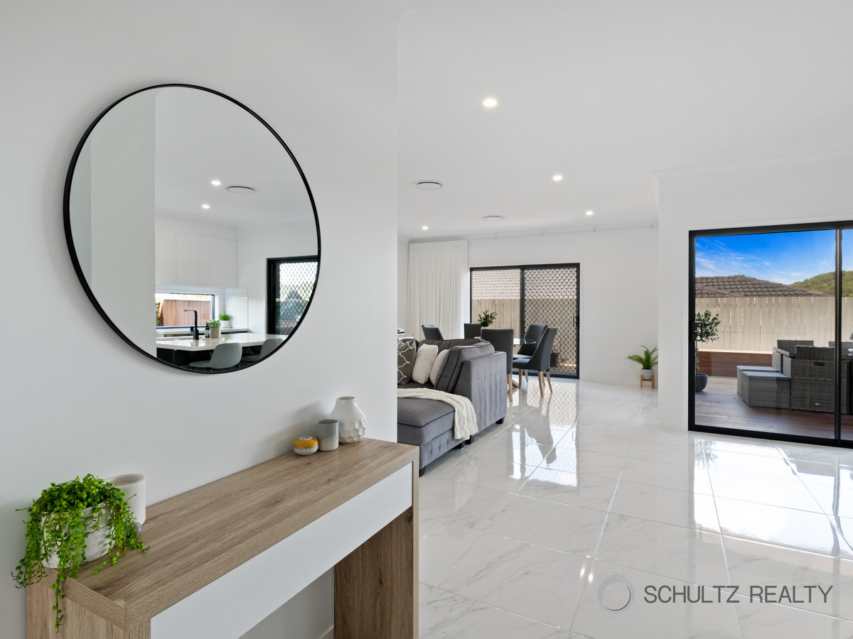 1 Bronzewing Circuit, Bahrs Scrub, Australia 4207, 4 Bedrooms Bedrooms, ,2 BathroomsBathrooms,House,Sold,Bronzewing Circuit,1276