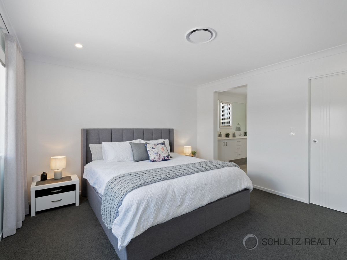 1 Bronzewing Circuit, Bahrs Scrub, Australia 4207, 4 Bedrooms Bedrooms, ,2 BathroomsBathrooms,House,Sold,Bronzewing Circuit,1276