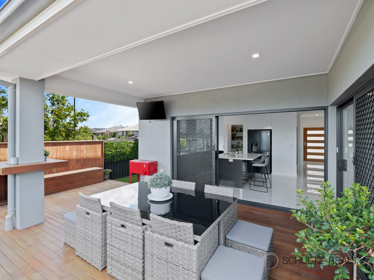 1 Bronzewing Circuit, Bahrs Scrub, Australia 4207, 4 Bedrooms Bedrooms, ,2 BathroomsBathrooms,House,Sold,Bronzewing Circuit,1276