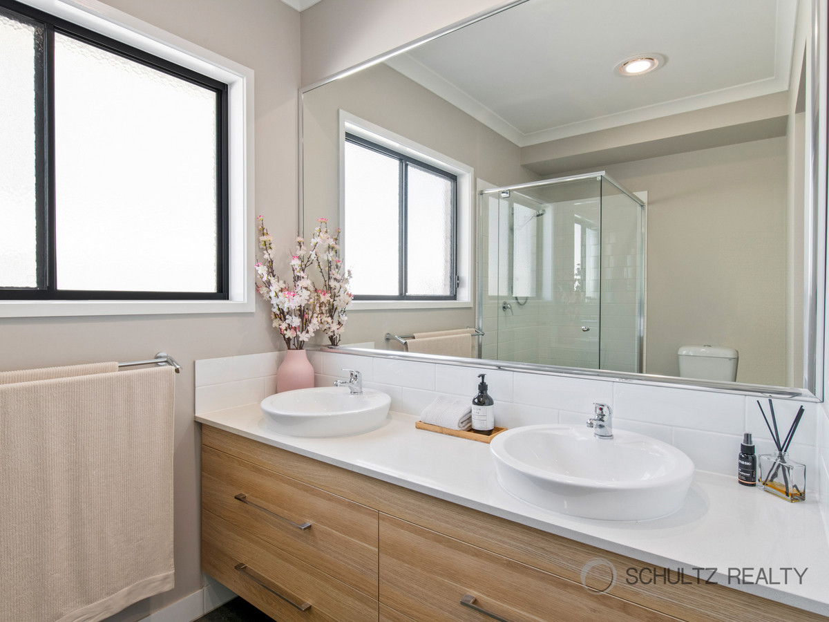 48 Falco Drive, Bahrs Scrub, Australia 4207, 4 Bedrooms Bedrooms, ,2 BathroomsBathrooms,House,For sale,Falco Drive,1280